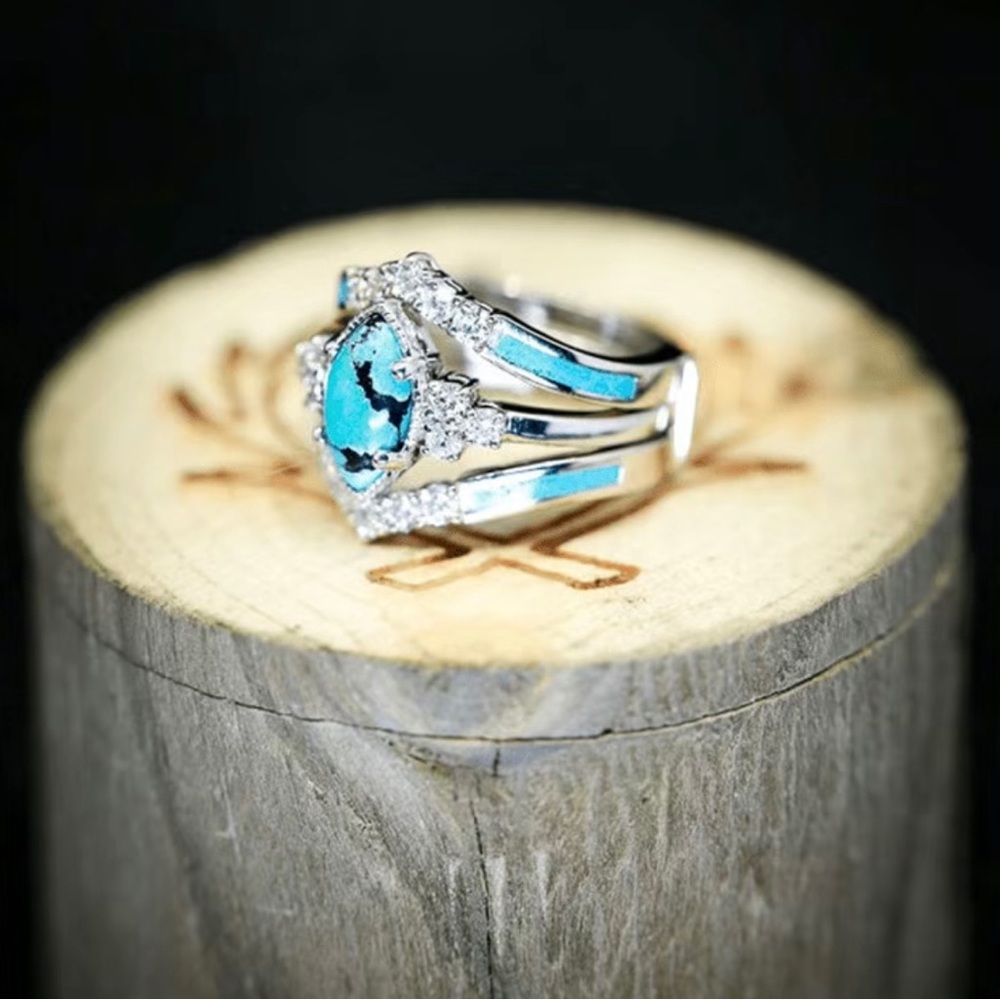Woman’s Size 7, Turquoise Gem Ring